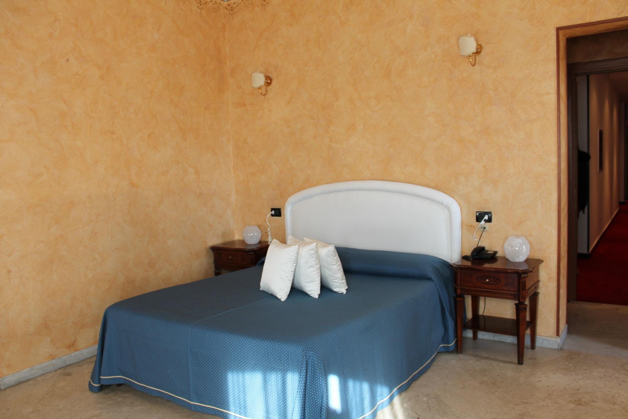 Hotel Lungomare Reggio di Calabria Luaran gambar