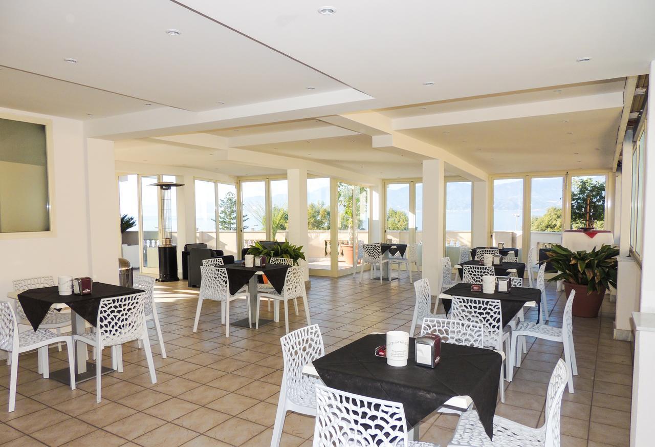 Hotel Lungomare Reggio di Calabria Luaran gambar