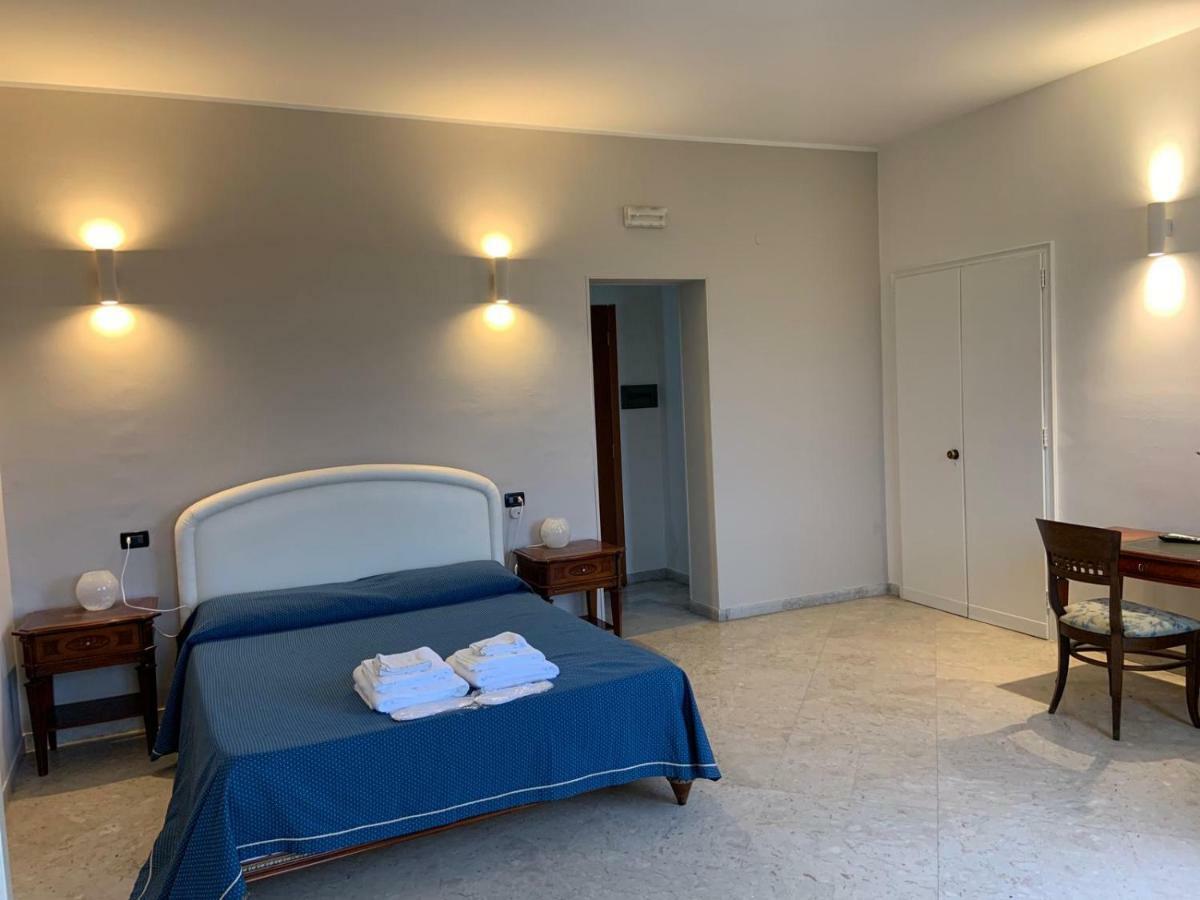 Hotel Lungomare Reggio di Calabria Luaran gambar
